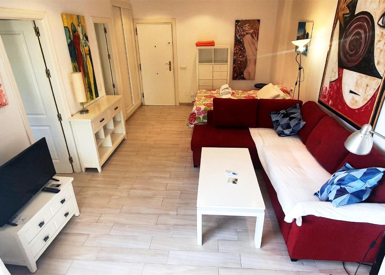 Skol 219. Studio Apartment Skol Marbella with Sea Views Exteriör bild