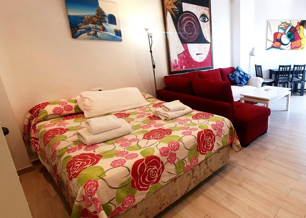 Skol 219. Studio Apartment Skol Marbella with Sea Views Exteriör bild
